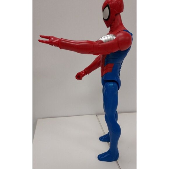 Spiderman 11" Action Figure  ©Marvel 2017 - Picture 5 of 7